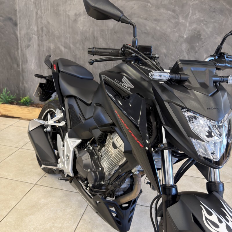 CB 300F TWISTER CBS - 2024 - FARROUPILHA