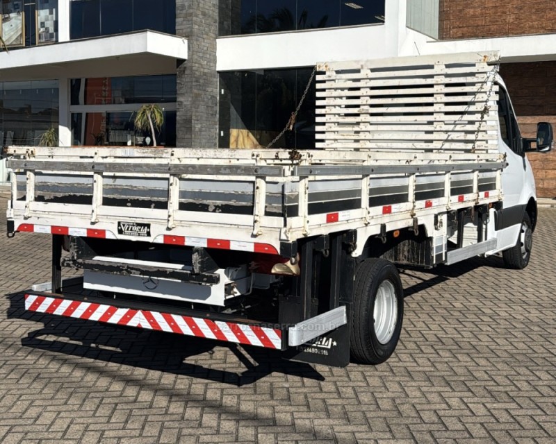 SPRINTER 2.2 CHASSI 516 LONGO DIESEL 3P MANUAL - 2021 - TAQUARA