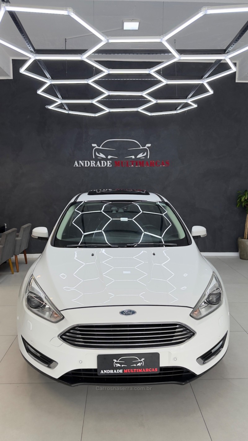 FOCUS 2.0 TITANIUM PLUS 16V FLEX 4P AUTOMÁTICO - 2016 - CAXIAS DO SUL