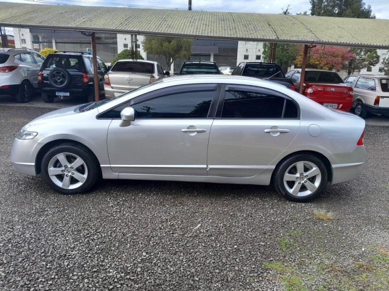 CIVIC 1.8 LXS 16V FLEX 4P MANUAL - 2008 - VERANóPOLIS