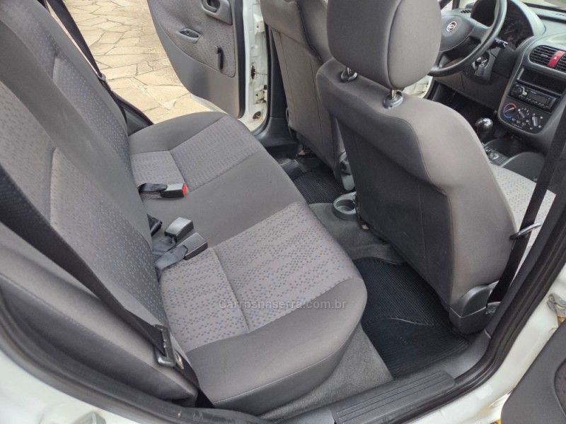 CORSA 1.4 MPFI MAXX 8V FLEX 4P MANUAL - 2011 - PICADA CAFé