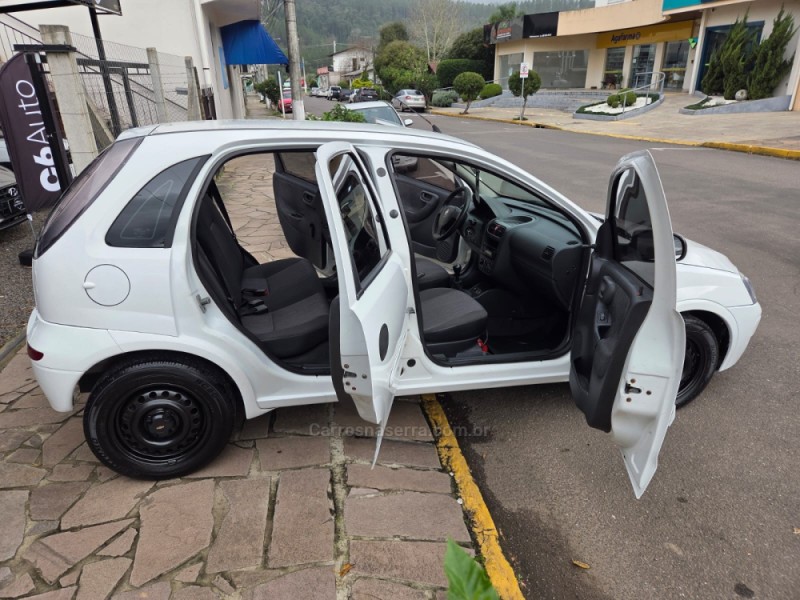CORSA 1.4 MPFI MAXX 8V FLEX 4P MANUAL - 2011 - PICADA CAFé