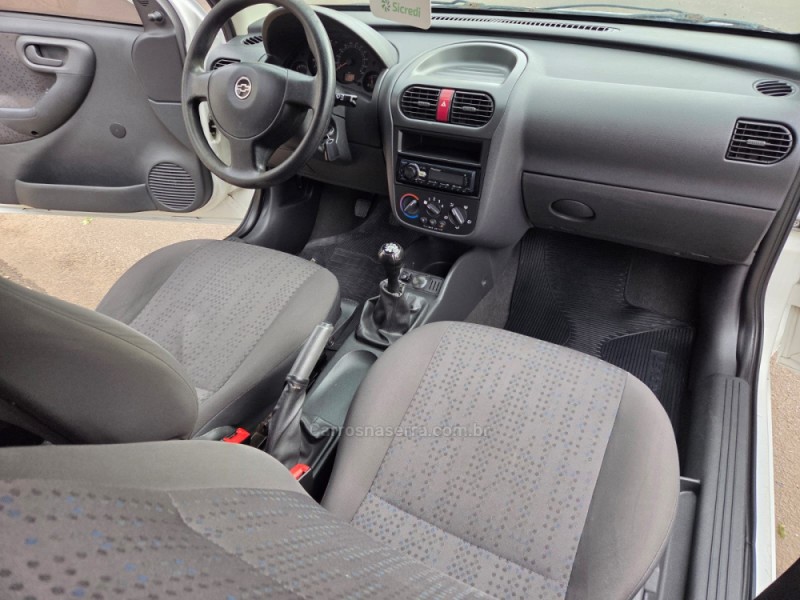 CORSA 1.4 MPFI MAXX 8V FLEX 4P MANUAL - 2011 - PICADA CAFé