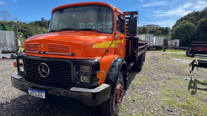 L-1518 3 EIXOS - 1989 - GARIBALDI