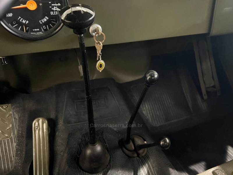 WILLYS 2.6 4X4 BF 161 GASOLINA 2P MANUAL - 1972 - FLORES DA CUNHA