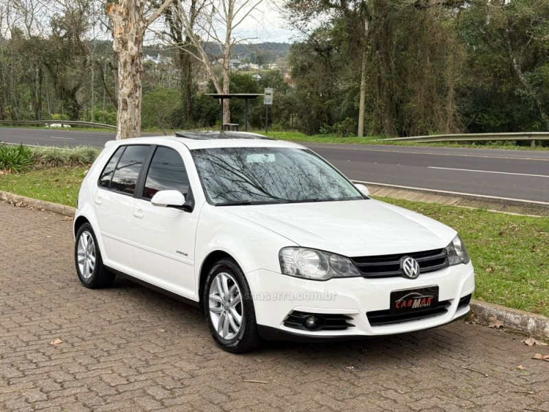 GOLF 1.6 MI SPORTLINE 8V FLEX 4P MANUAL - 2010 - DOIS IRMãOS