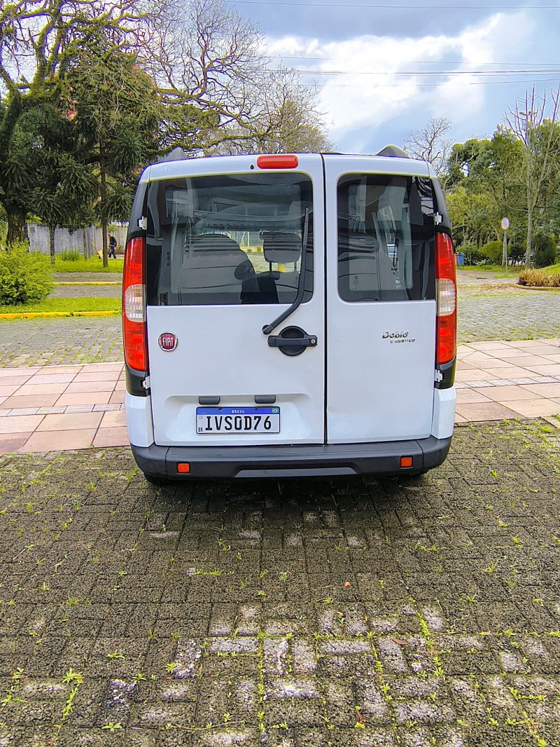 DOBLÓ 1.8 MPI ESSENCE 16V FLEX 7P MANUAL - 2014 - FARROUPILHA