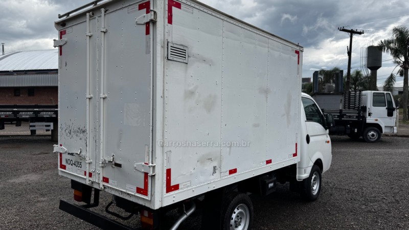 HR 2.5 TCI HD BAU 4X2 8V 97CV TURBO INTERCOOLER DIESEL 2P MANUAL - 2011 - GARIBALDI