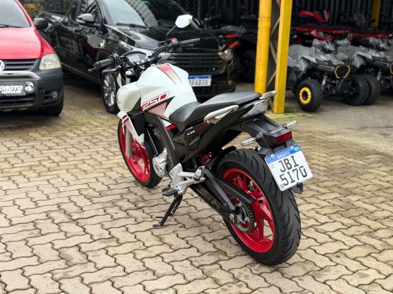 CB 250F TWISTER CBS - 2022 - BENTO GONçALVES