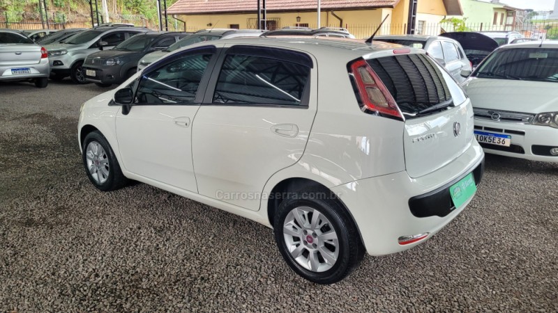 PUNTO 1.4 ATTRACTIVE 8V FLEX 4P MANUAL - 2013 - CAXIAS DO SUL