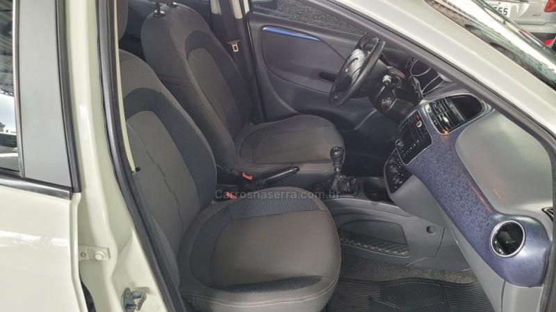 PUNTO 1.4 ATTRACTIVE 8V FLEX 4P MANUAL - 2013 - CAXIAS DO SUL