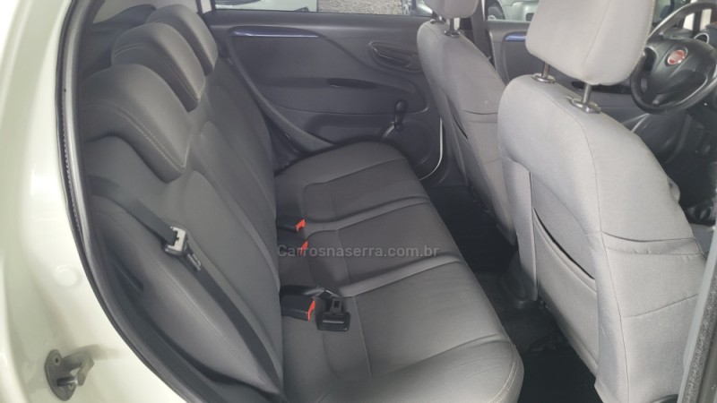 PUNTO 1.4 ATTRACTIVE 8V FLEX 4P MANUAL - 2013 - CAXIAS DO SUL