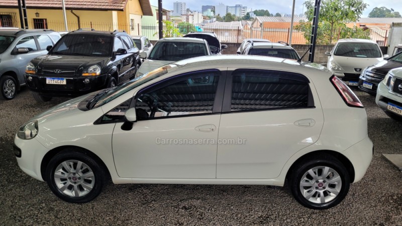 PUNTO 1.4 ATTRACTIVE 8V FLEX 4P MANUAL - 2013 - CAXIAS DO SUL