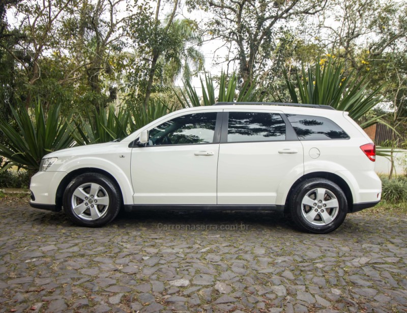 JOURNEY 3.6 SXT V6 GASOLINA 4P AUTOMÁTICO - 2012 - NOVO HAMBURGO