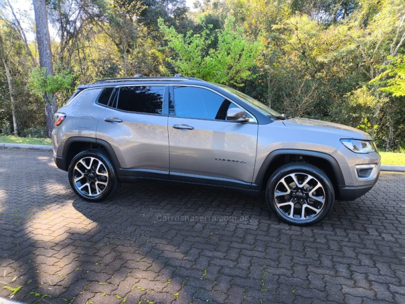 COMPASS 2.0 16V DIESEL LIMITED 4X4 AUTOMÁTICO - 2021 - GUAPORé