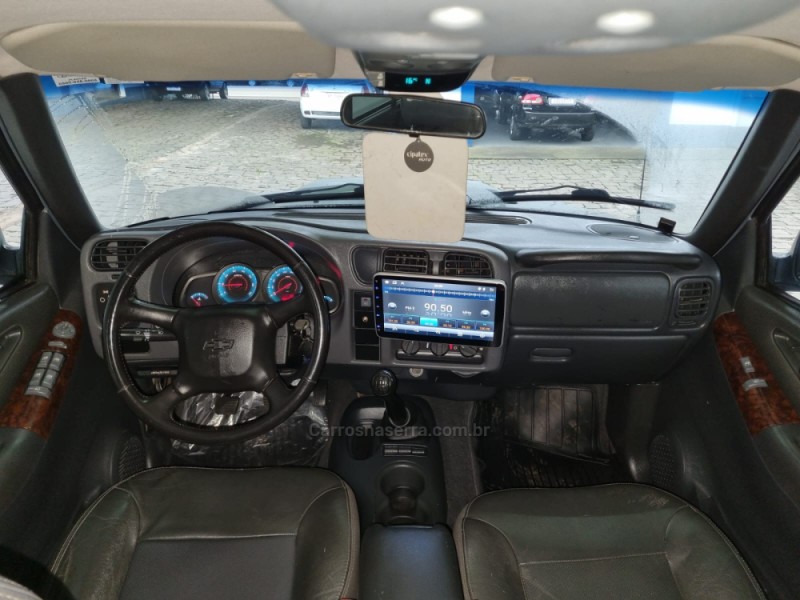 S10 2.4 MPFI EXECUTIVE 4X2 CD 8V FLEX 4P MANUAL - 2010 - VACARIA