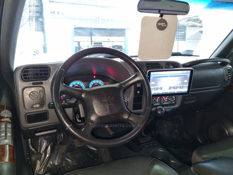 S10 2.4 MPFI EXECUTIVE 4X2 CD 8V FLEX 4P MANUAL - 2010 - VACARIA