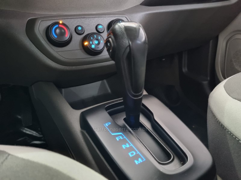 SPIN 1.8 LT 8V FLEX 4P AUTOMÁTICO - 2015 - VACARIA