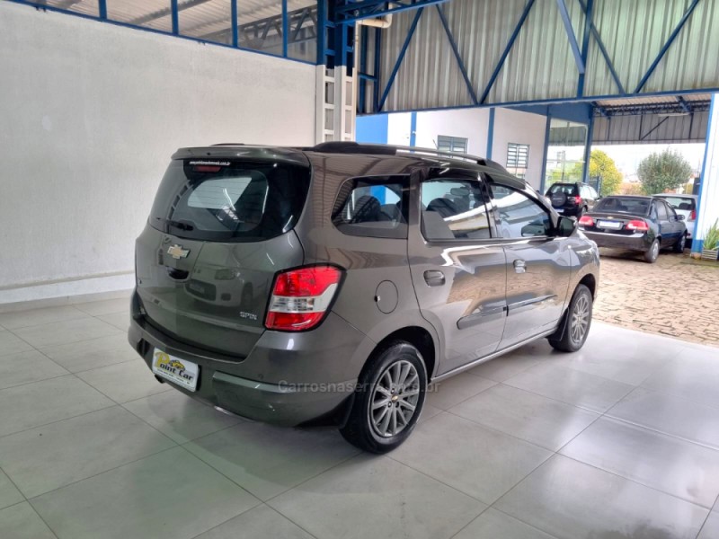 SPIN 1.8 LT 8V FLEX 4P AUTOMÁTICO - 2015 - VACARIA