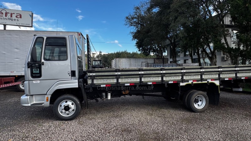 CARGO 815 E TURBO - 2010 - GARIBALDI