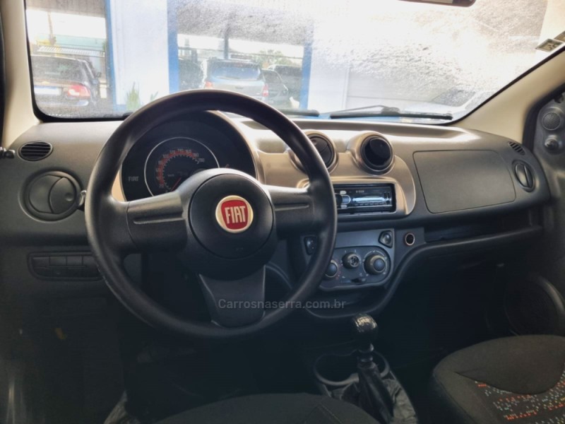UNO 1.0 EVO VIVACE 8V FLEX 4P MANUAL - 2013 - VACARIA