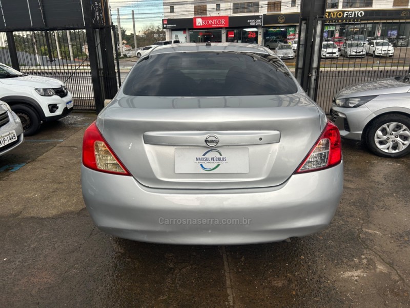 VERSA 1.6 16V FLEX SV 4P MANUAL - 2013 - GRAVATAí