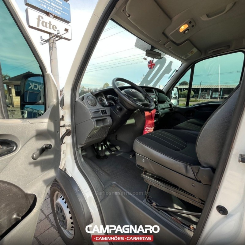 DAILY 2.3 CHASSI CS 30-130 TURBO DIESEL 2P MANUAL - 2019 - VACARIA