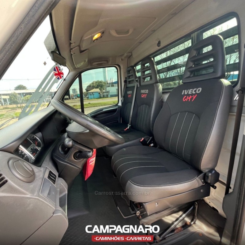 DAILY 2.3 CHASSI CS 30-130 TURBO DIESEL 2P MANUAL - 2019 - VACARIA