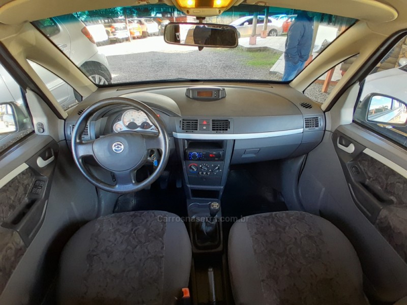MERIVA 1.8 MPFI CD 8V FLEX 4P MANUAL - 2004 - VERANóPOLIS
