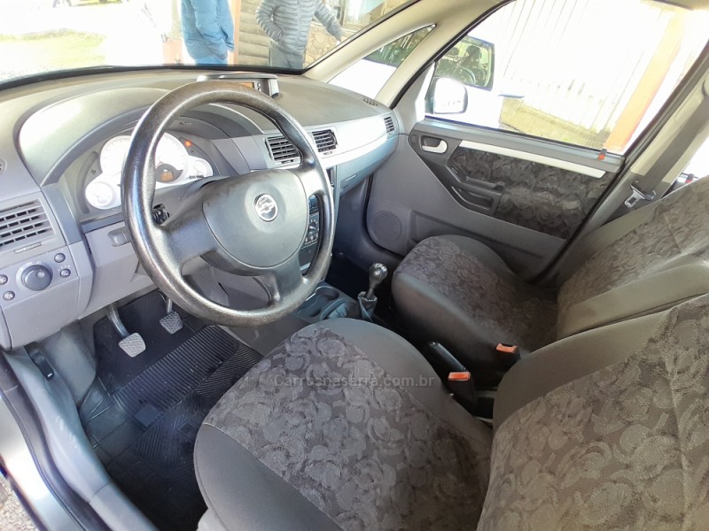 MERIVA 1.8 MPFI CD 8V FLEX 4P MANUAL - 2004 - VERANóPOLIS