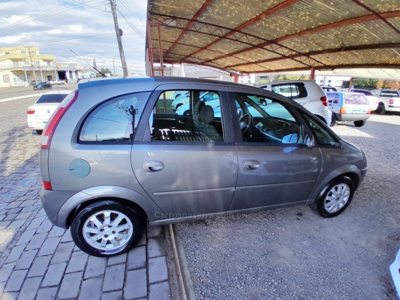 MERIVA 1.8 MPFI CD 8V FLEX 4P MANUAL - 2004 - VERANóPOLIS