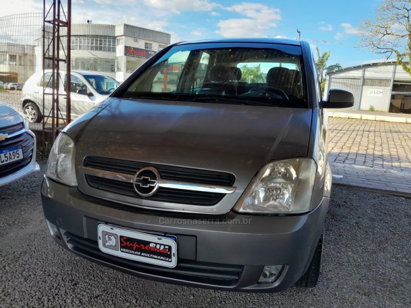 MERIVA 1.8 MPFI CD 8V FLEX 4P MANUAL - 2004 - VERANóPOLIS