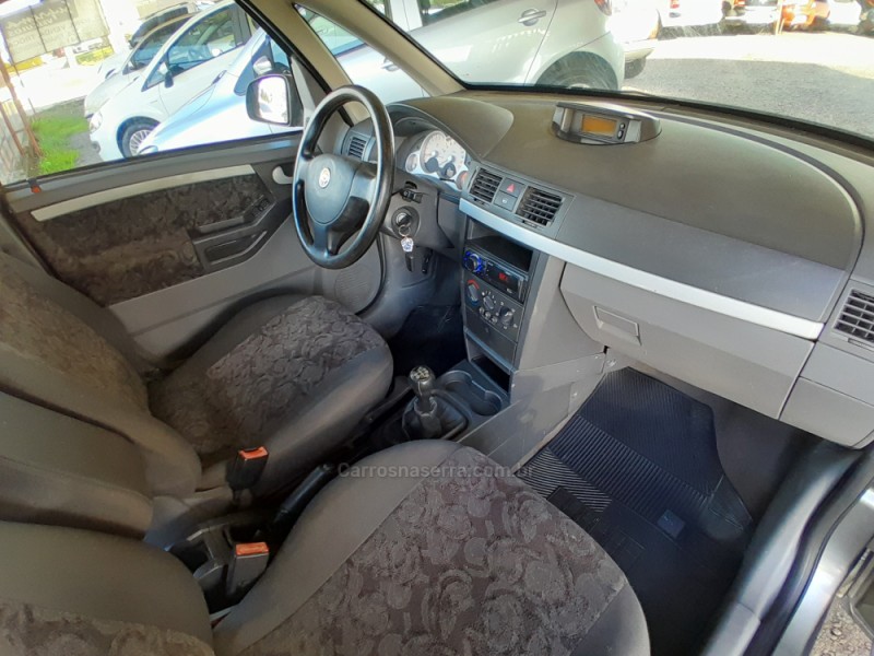 MERIVA 1.8 MPFI CD 8V FLEX 4P MANUAL - 2004 - VERANóPOLIS