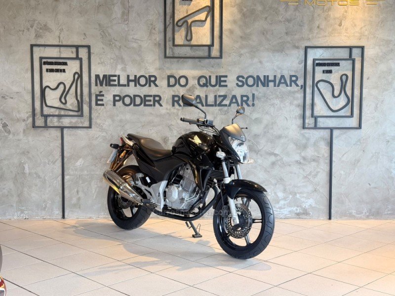 cb 300r  2014 caxias do sul