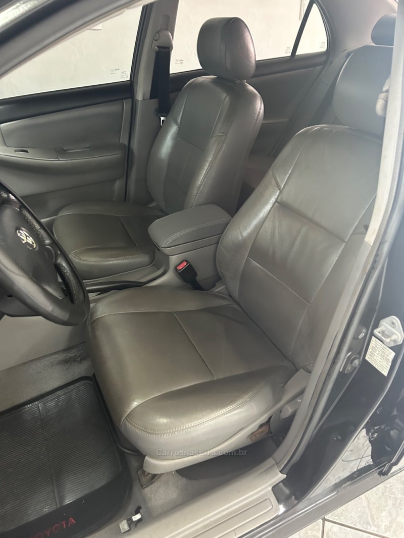 COROLLA 1.8 XEI 16V GASOLINA 4P MANUAL - 2005 - NOVA PRATA