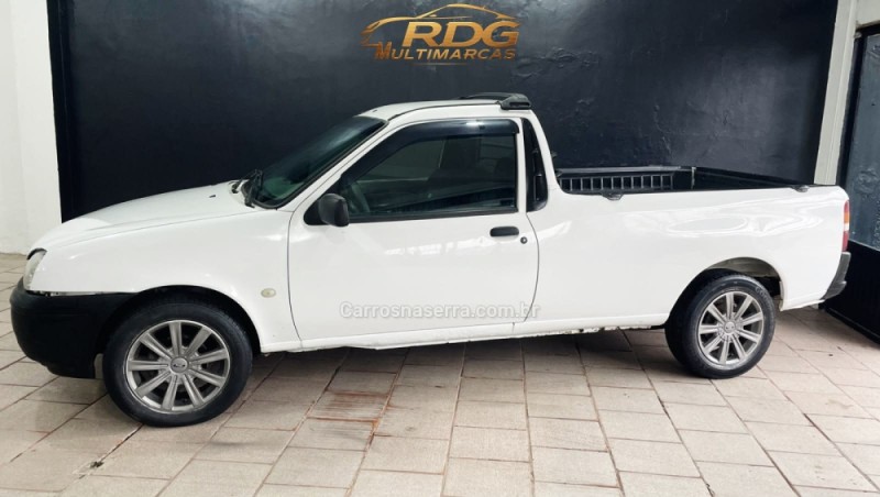 courier 1.6 l 8v flex manual 2009 caxias do sul