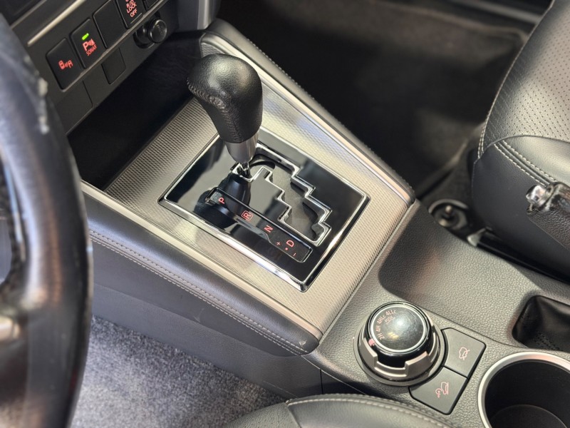 TRITON 2.4 HPE-S 4X4 CD TURBO 16V DIESEL 4P AUTOMÁTICO - 2024 - CARLOS BARBOSA