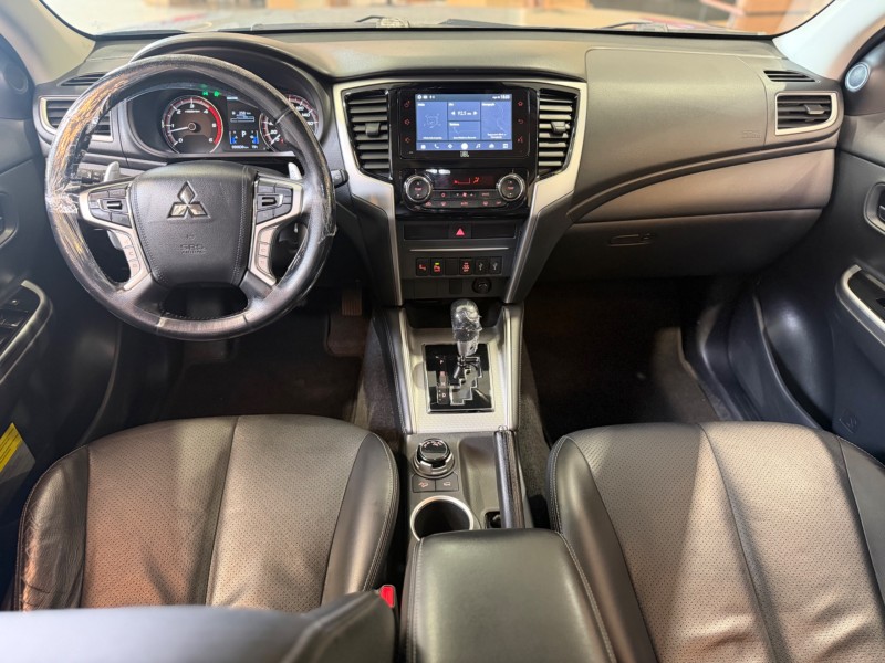 TRITON 2.4 HPE-S 4X4 CD TURBO 16V DIESEL 4P AUTOMÁTICO - 2024 - CARLOS BARBOSA