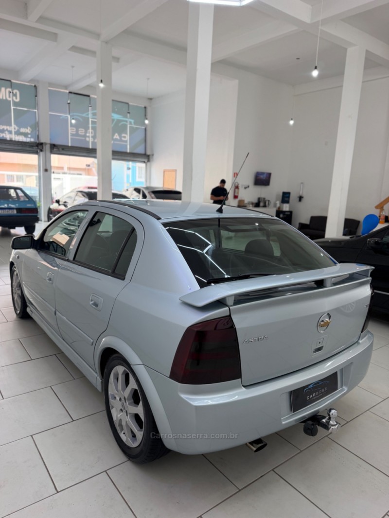 ASTRA 2.0 MPFI 8V GASOLINA 4P MANUAL - 2009 - CAXIAS DO SUL