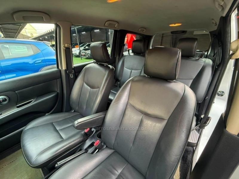 GRAND LIVINA 1.8 SL 16V FLEX 4P AUTOMÁTICO - 2013 - CANOAS