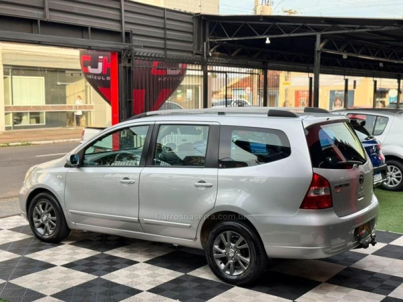 GRAND LIVINA 1.8 SL 16V FLEX 4P AUTOMÁTICO - 2013 - CANOAS