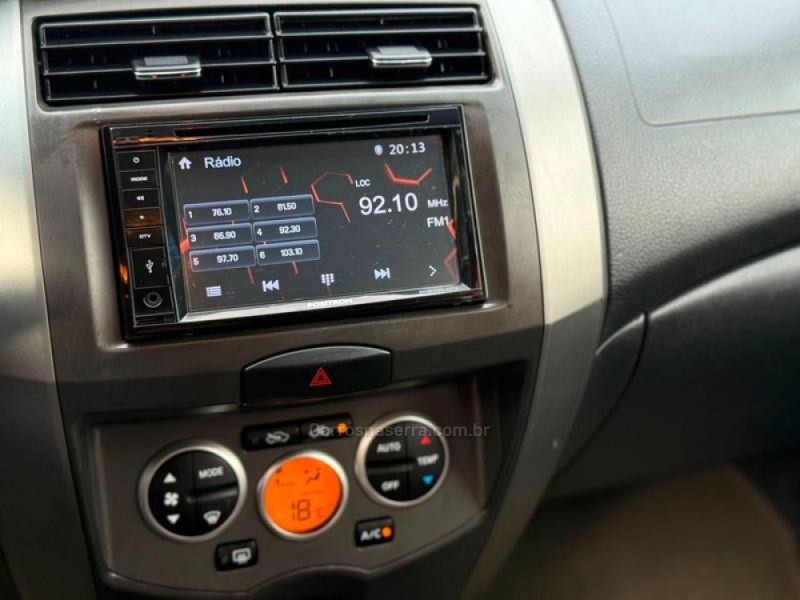 GRAND LIVINA 1.8 SL 16V FLEX 4P AUTOMÁTICO - 2013 - CANOAS
