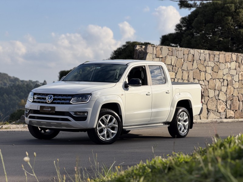 AMAROK 3.0 V6 TDI HIGHLINE CD DIESEL 4MOTION AUTOMÁTICO - 2024 - ANTôNIO PRADO
