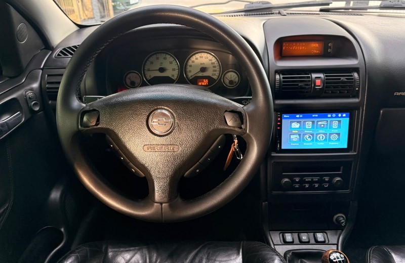 ASTRA 2.0 MPFI ELITE SEDAN 8V FLEX 4P MANUAL - 2005 - CANELA