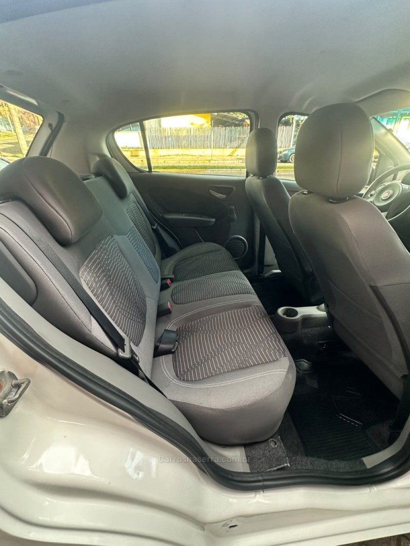 PALIO 1.0 MPI ATTRACTIVE 8V FLEX 4P MANUAL - 2014 - PAROBé