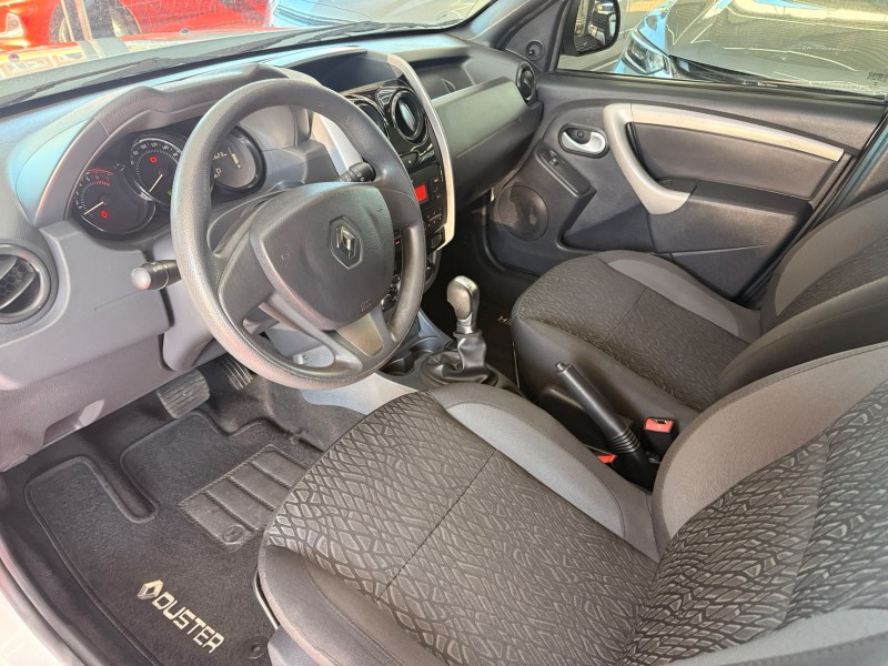 DUSTER 1.6 EXPRESSION 4X2 16V FLEX 4P AUTOMÁTICO - 2020 - CANELA