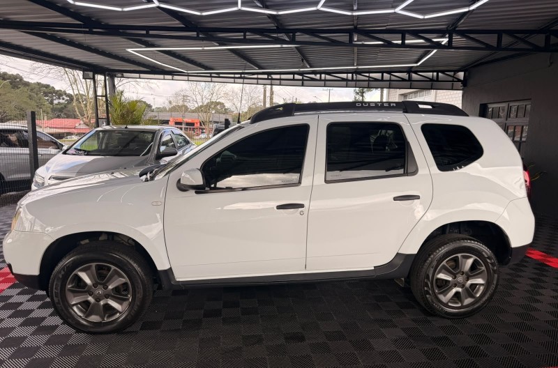 DUSTER 1.6 EXPRESSION 4X2 16V FLEX 4P AUTOMÁTICO - 2020 - CANELA