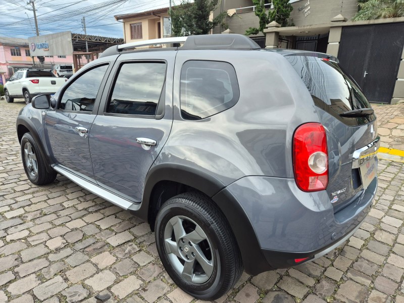 DUSTER 2.0 DYNAMIQUE 4X4 16V FLEX 4P MANUAL - 2014 - CAXIAS DO SUL
