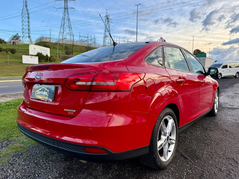 FOCUS 2.0 SE SEDAN 16V FLEX 4P AUTOMÁTICO - 2016 - FARROUPILHA