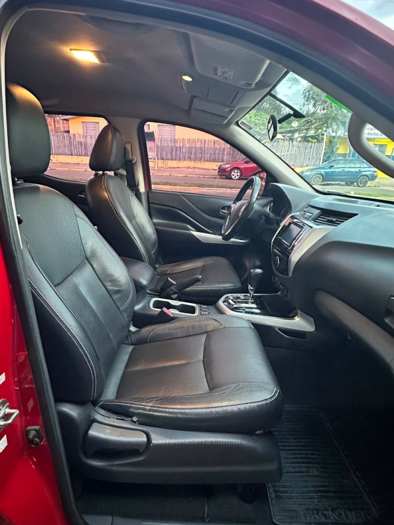 FRONTIER 2.3 LE 4X4 CD BI TURBO DIESEL 4P AUTOMÁTICO - 2017 - PAROBé